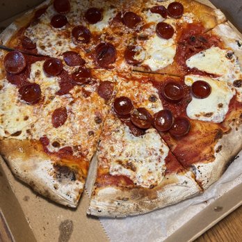 Anthony's Coal Fired Pizza & Wings - Hot Honey pizza, that is missing pepperoni on several pieces and whose slices don't even touch. Disappointing to say the least! - Pizza Near Me - Edison, New Jersey Anthony's Coal Fired Pizza & Wings - Hot Honey pizza, that is missing pepperoni on several pieces and whose slices don't even touch. Disappointing to say the least! - Pizza Near Me - Edison, New Jersey