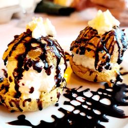 Orchestria Palm Court - Profiteroles dessert