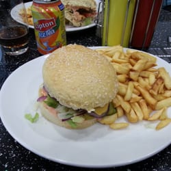 Empire Steak Building - Empire burger