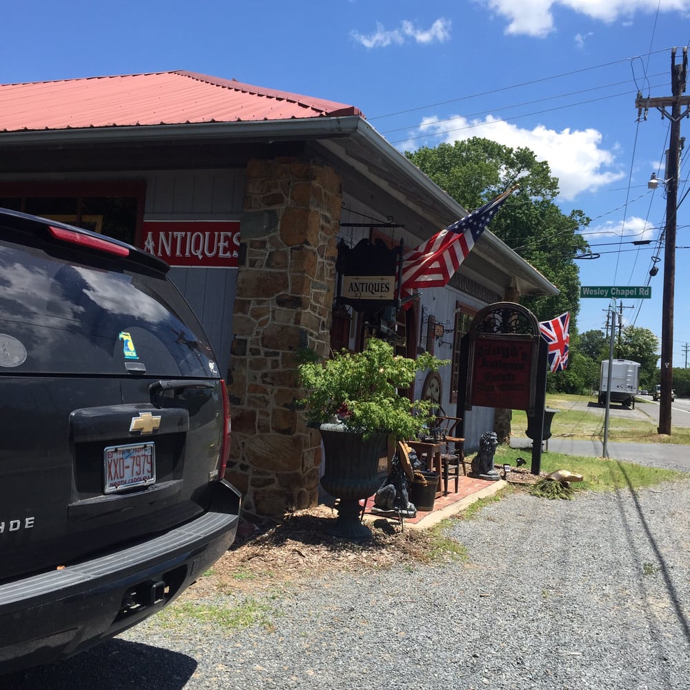 LLOYD’S ANTIQUES Updated September 2024 48516 N US 52 Hwy