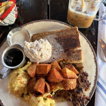 The Copper Hen - @Farmer's Brunch - New American Near Me - Minneapolis, Minnesota