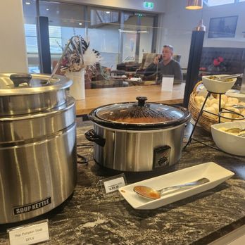 Manaia Lounge - Nacho station and soup - Airport Lounges Near Me - Queenstown, OTA Manaia Lounge - Nacho station and soup - Airport Lounges Near Me - Queenstown, OTA