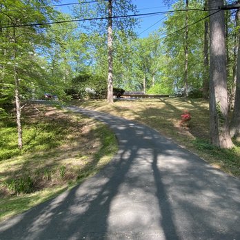 Best Movers - The movers trudged up and down this driveway so many times in the dark, rain, and wind. - Movers Near Me - Falls Church, Virginia