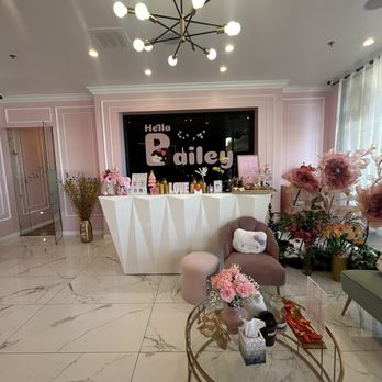 Hello Bailey - Eyelash Service Near Me - Mission Viejo, California