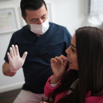 Zahnzentrum Mitte - Invisalign - die unsichtbare Zahnspange im ZZM - General Dentistry Near Me - Berlin, BE Zahnzentrum Mitte - Invisalign - die unsichtbare Zahnspange im ZZM - General Dentistry Near Me - Berlin, BE