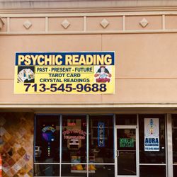 Intuitive Psychic Reader