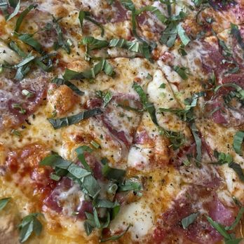Cadillac Pizza Pub - Bees Knees - Pizza Near Me - McKinney, Texas Cadillac Pizza Pub - Bees Knees - Pizza Near Me - McKinney, Texas