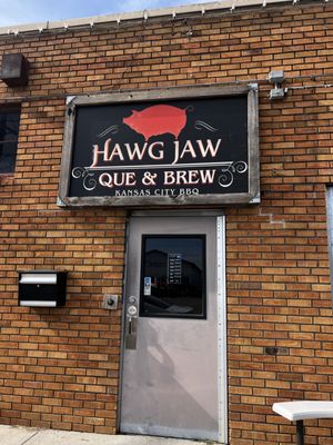 Hawg Jaw Que & Brew by null