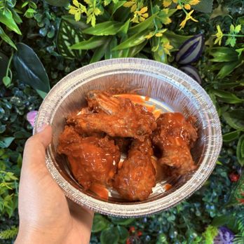 ichop - Hot Buffalo Wings Ig @yumthatgreenville - Juice Bars & Smoothies Near Me - Greenville, South Carolina