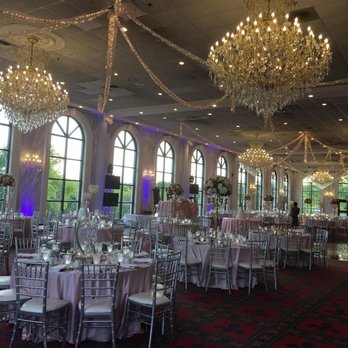 Chateau Del Mar - Venues & Event Spaces Near Me - Hickory Hills, Illinois