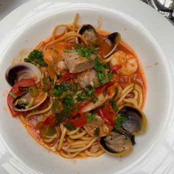 Bacio - Linguine Di ' Mare - Italian Near Me - Minnetonka, Minnesota
