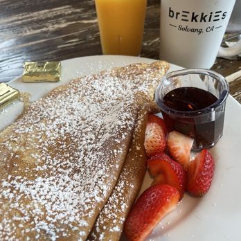 Brekkies - Danish Short Stacks w/strawberries - Breakfast & Brunch Near Me - Solvang, California Brekkies - Danish Short Stacks w/strawberries - Breakfast & Brunch Near Me - Solvang, California