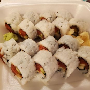 Sushi Yo - Spicy tuna basic roll - Sushi Bars Near Me - Sacramento, California Sushi Yo - Spicy tuna basic roll - Sushi Bars Near Me - Sacramento, California