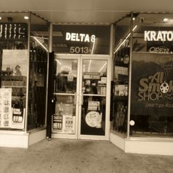 Ali Smoke Shop