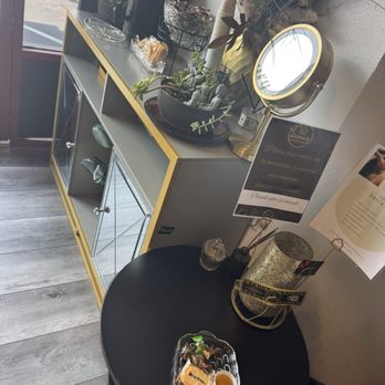 Luxury Head Spa & Beauty - Makeup Artists Near Me - Westminster, California