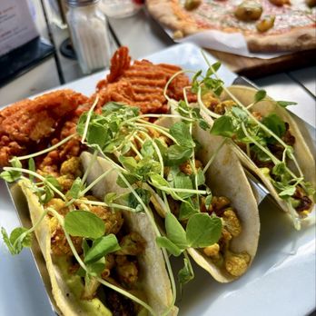 Buttonwood Grill - Curried cauliflower tacos - New American Near Me - Lahaska, Pennsylvania