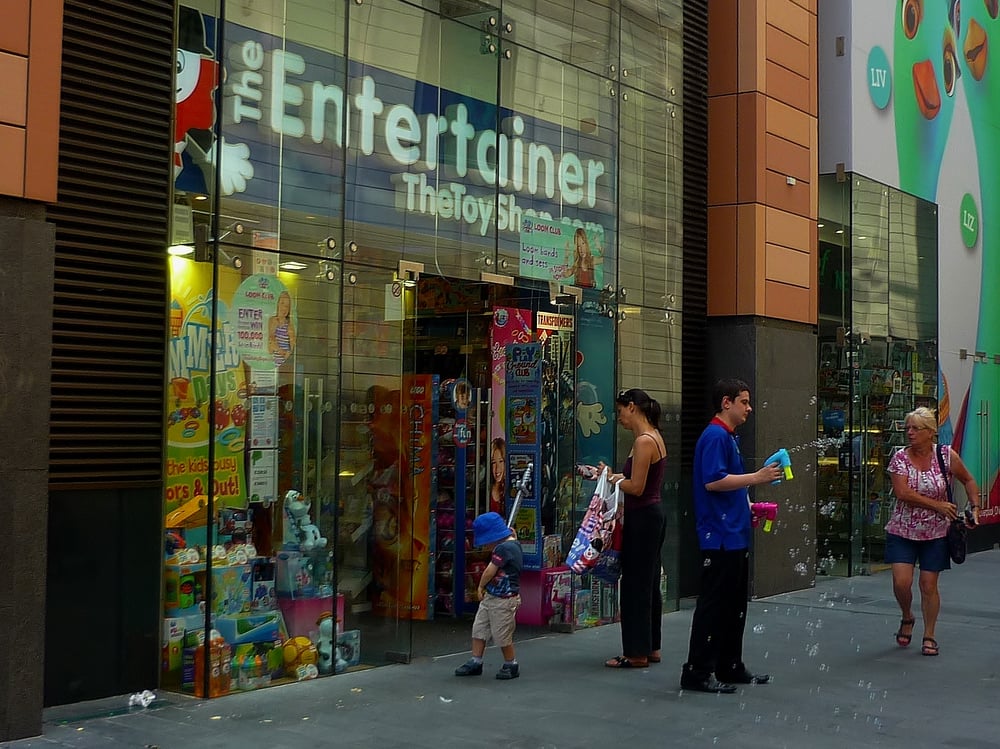 THE ENTERTAINER Updated September 2024 3 Wall Street, Liverpool