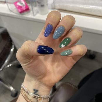 Modern Spa - Annie always does a beautiful job HIGHLY recommend - Nail Salons Near Me - New York, New York Modern Spa - Annie always does a beautiful job HIGHLY recommend - Nail Salons Near Me - New York, New York