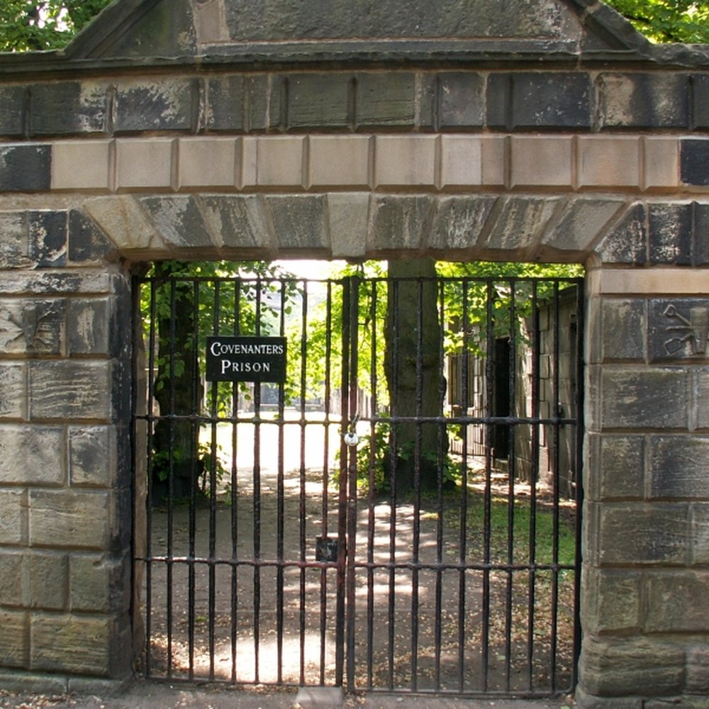 Greyfriars Bobby - Landmarks & Historical Buildings Near Me - Edinburgh, EDH