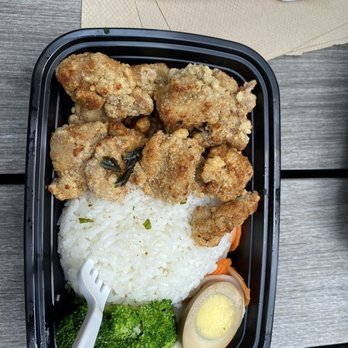 Yumbit Food Truck - Taiwanese Chicken and Rice - Food Trucks Near Me - Seattle, Washington Yumbit Food Truck - Taiwanese Chicken and Rice - Food Trucks Near Me - Seattle, Washington