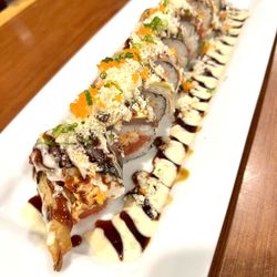 Fujiyama Japanese Cuisine - The Holiday Roll
