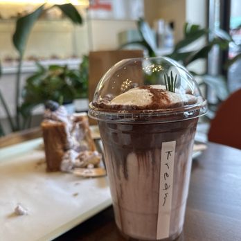 kream dessert - Chocolate spanner - Desserts Near Me - Toronto, Ontario