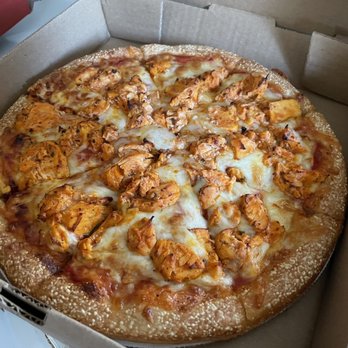 Deluxe Pizza - Small buffalo chicken pizza - Pizza Near Me - Mendon, Massachusetts
