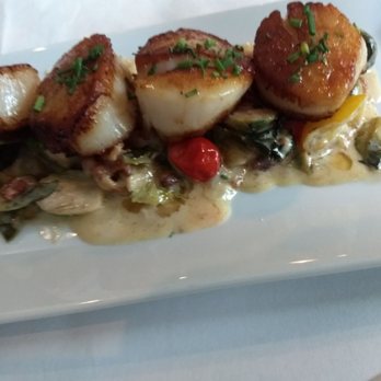 kitchen - Diver Sea Scallops of love and understanding. - New American Near Me - Palm Beach Gardens, Florida kitchen - Diver Sea Scallops of love and understanding. - New American Near Me - Palm Beach Gardens, Florida