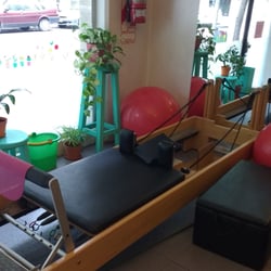 Lu Pilates - Un espacio súper luminoso, con muchos elementos para trabajar