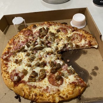 Snappy Tomato Pizza - Meaty pizza - Pizza Near Me - Burlington, Kentucky Snappy Tomato Pizza - Meaty pizza - Pizza Near Me - Burlington, Kentucky