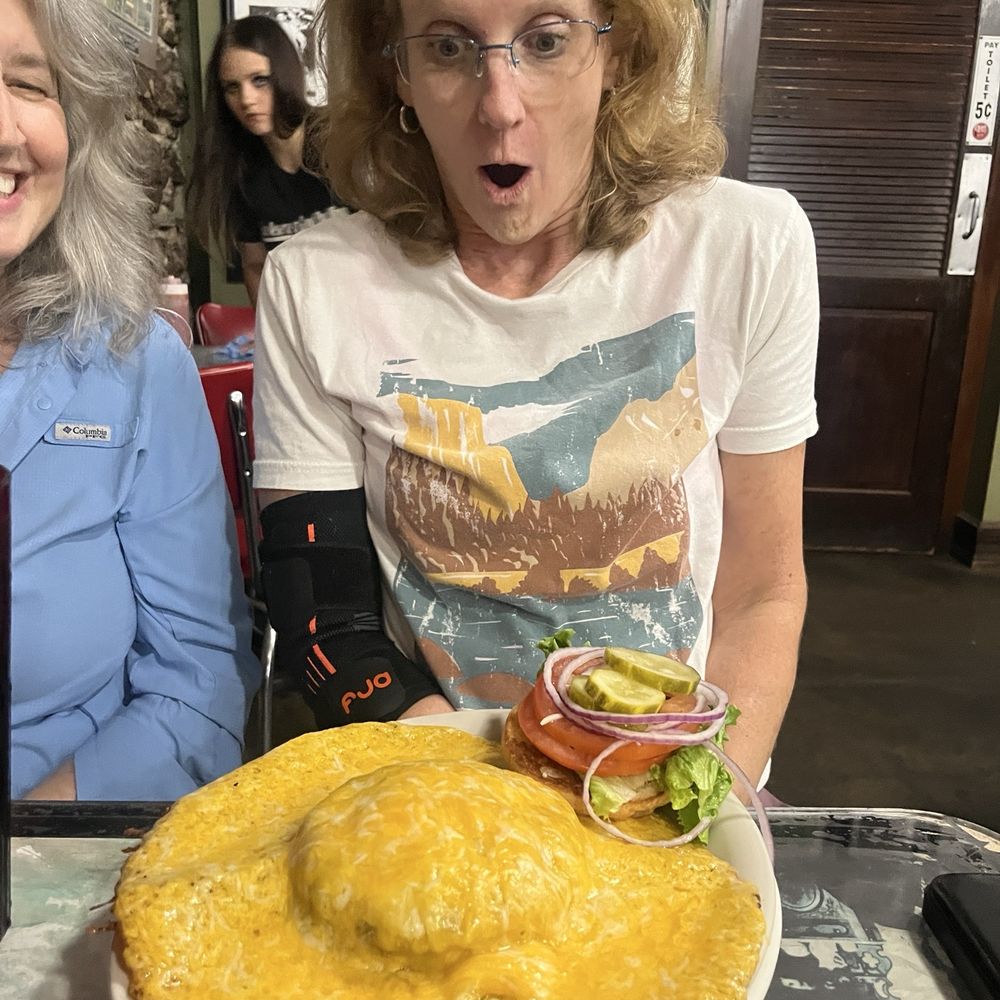 Ozark Cafe - Volcano burger - American Near Me - Jasper, Arkansas