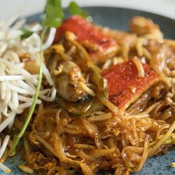 Jumpa Thai - Seafood Pad Thai