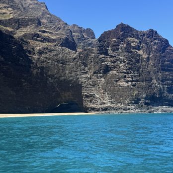 Makana Charters and Tours - Boating Near Me - Waimea, Hawaii Makana Charters and Tours - Boating Near Me - Waimea, Hawaii