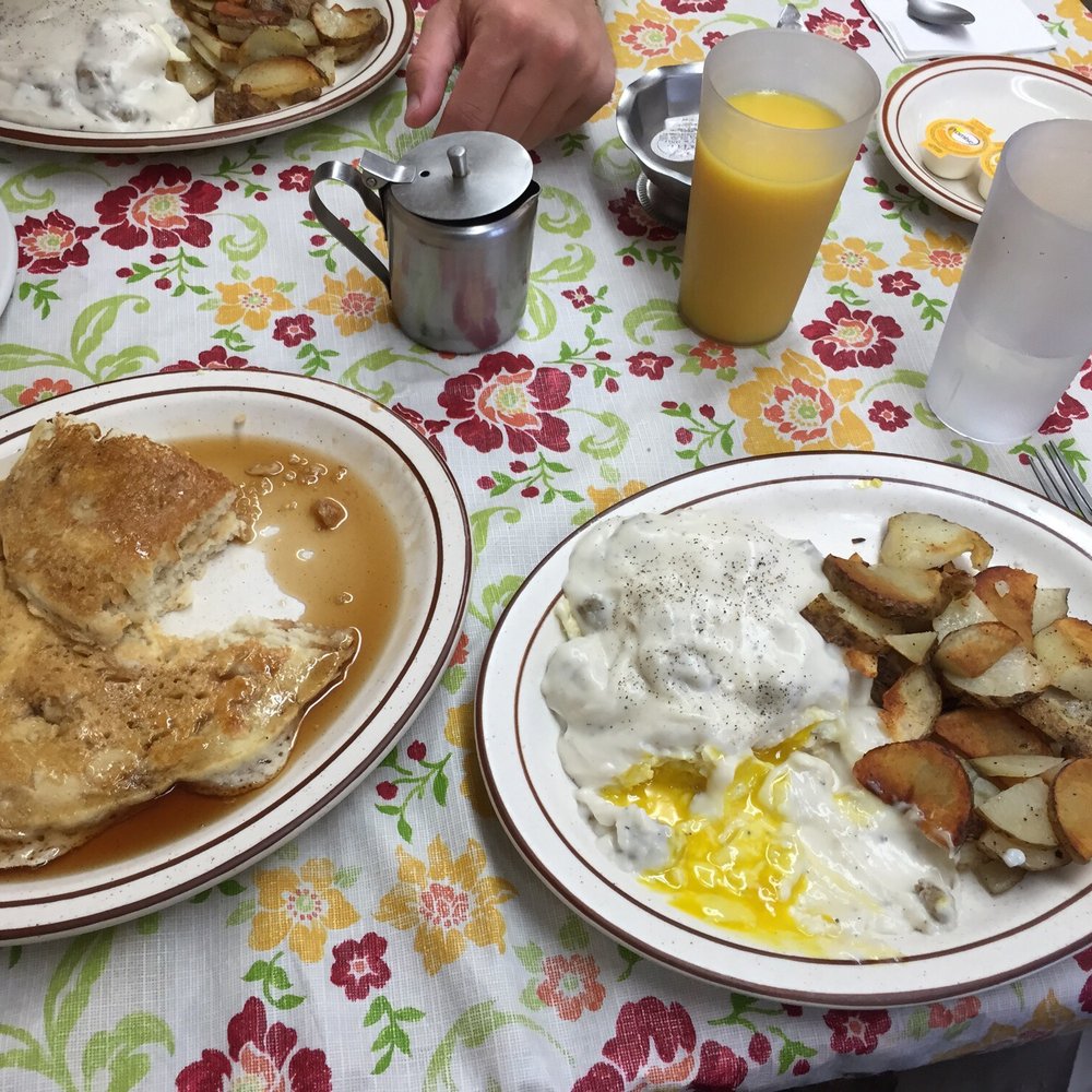 Country Pleasures - Biscuits and gravy, American fries and pancakes. - American Near Me - Kasson, Minnesota Country Pleasures - Biscuits and gravy, American fries and pancakes. - American Near Me - Kasson, Minnesota