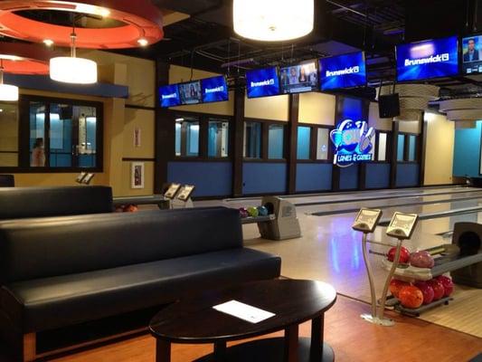 CW Lanes & Games by null