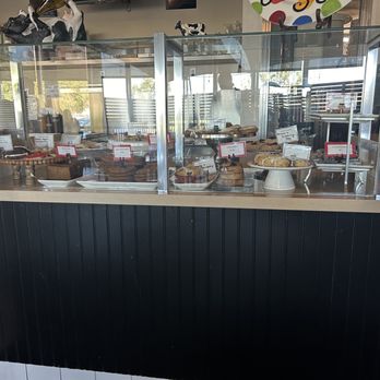 Moo Creamery - Fresh bakery items - Burgers Near Me - Bakersfield, California