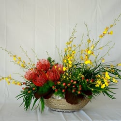 Florist By the Sea - Tropical arrangement