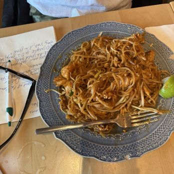 Khao Horm Thai - Chicken Pad Thai - Thai Near Me - Dallas, Texas Khao Horm Thai - Chicken Pad Thai - Thai Near Me - Dallas, Texas