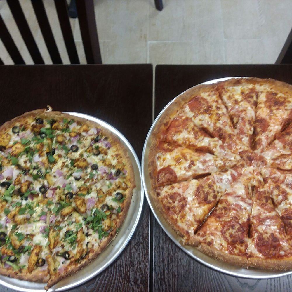 Chicago's Pizza With A Twist - Pizza Near Me - Chico, California Chicago's Pizza With A Twist - Pizza Near Me - Chico, California