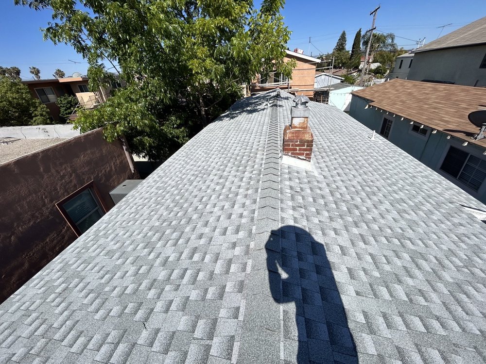 Slide of Hernandez Roofing