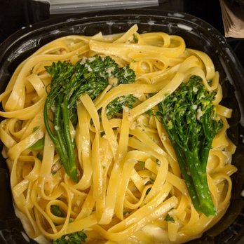 California Pizza Kitchen - Dinner for 4, $45 prior to tax. Garlic Cream Fettuccine shown with add on broccoli ($1.50 prior to tax) - Pizza Near Me - Pasadena, California California Pizza Kitchen - Dinner for 4, $45 prior to tax. Garlic Cream Fettuccine shown with add on broccoli ($1.50 prior to tax) - Pizza Near Me - Pasadena, California