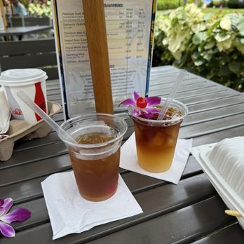 Barefoot Bar - Mai Tai - Cocktail Bars Near Me - Honolulu, Hawaii