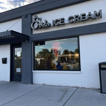 Em’s Ice Cream - Outside from patio - Ice Cream & Frozen Yogurt Near Me - Wheat Ridge, Colorado Em’s Ice Cream - Outside from patio - Ice Cream & Frozen Yogurt Near Me - Wheat Ridge, Colorado