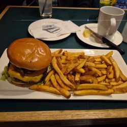 Gabby's Bistro - Craft City® Burger
