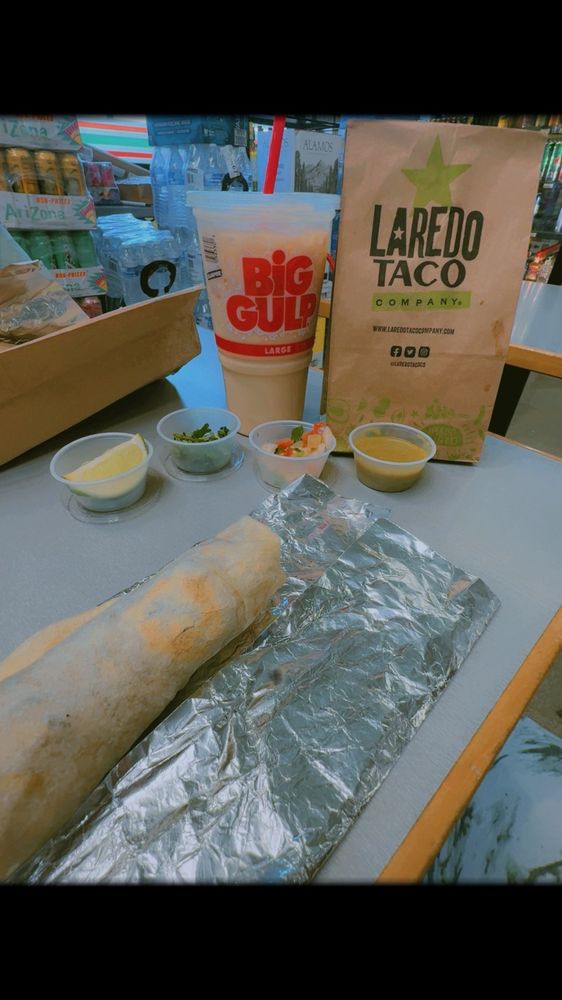 Laredo Taco Company Logo
