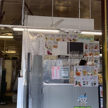 AJ Smoothie Cafe - the inside of the restaurant - Juice Bars & Smoothies Near Me - Honolulu, Hawaii