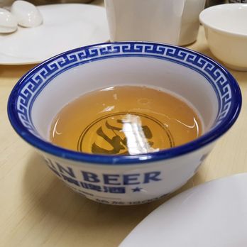 東寶小館 - Beer in a bowl like an old Chinese movie - Cantonese Near Me - Hong Kong, HK 東寶小館 - Beer in a bowl like an old Chinese movie - Cantonese Near Me - Hong Kong, HK