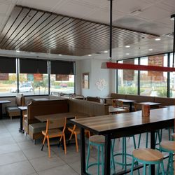 Popeyes Louisiana Kitchen - Interior