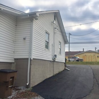 Basic Kneads - Driveway to ample parking. - Massage Therapy Near Me - Nashville, Tennessee Basic Kneads - Driveway to ample parking. - Massage Therapy Near Me - Nashville, Tennessee