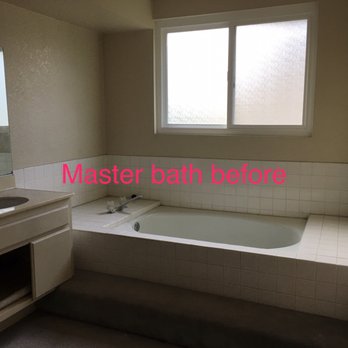 Jamie's Kitchen & Bath - Master bath before - General Contractors Near Me